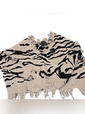 Polly & Esther Distressed Zebra-Print V-Neck Sweater in Black and Cream